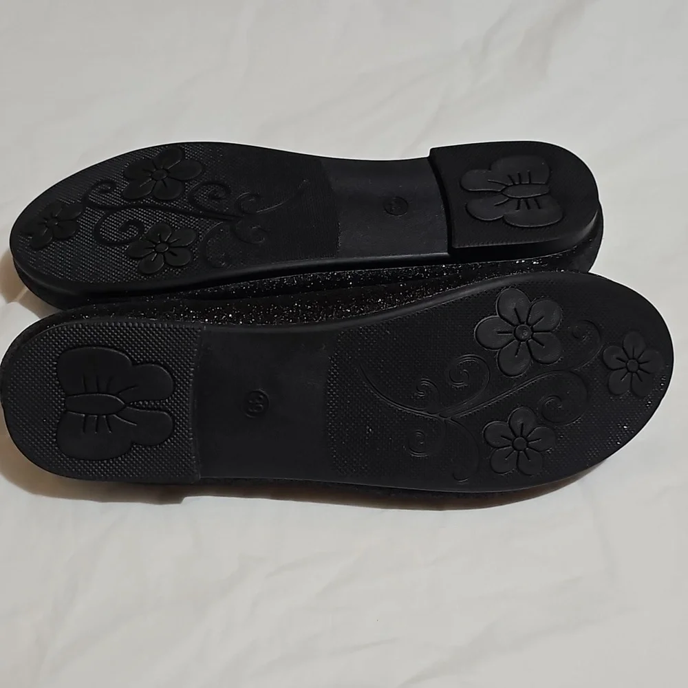 MEI MACLEOD Girls Size 5 Black Glitter Strappy Flats Used